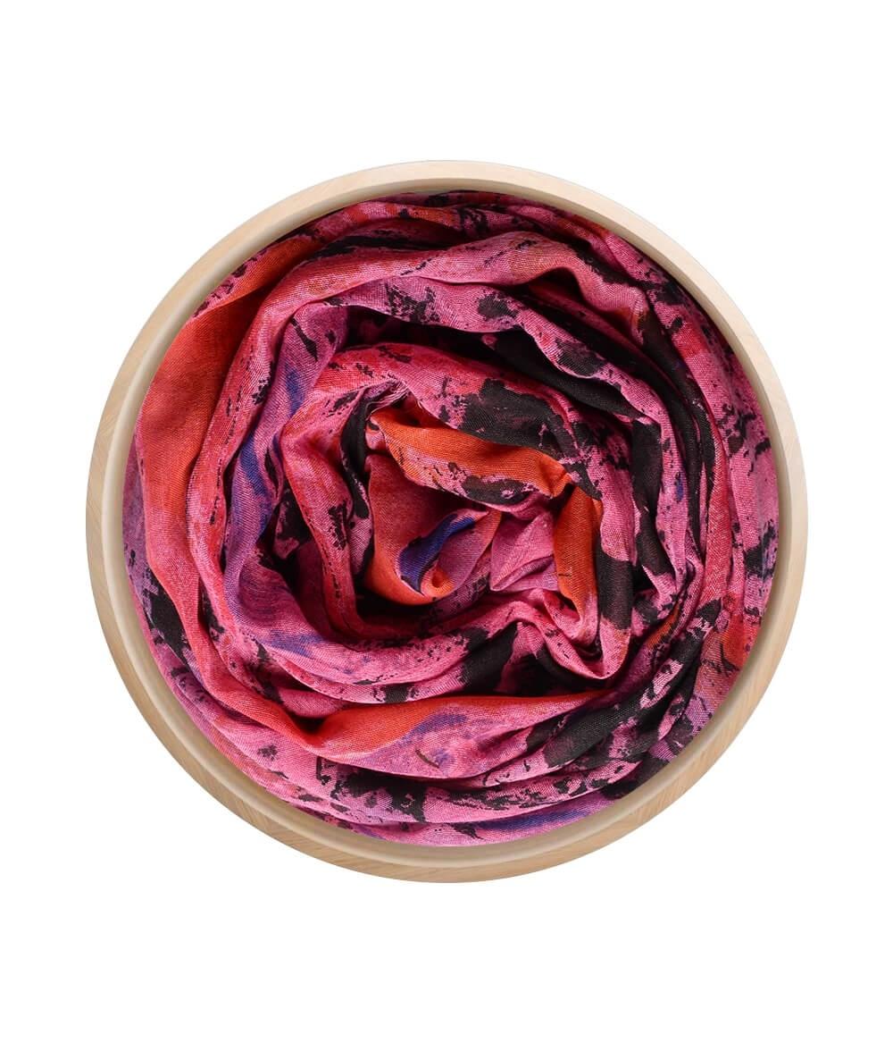 Benessere e Salute: Il Foulard Chagall: Un Accessorio di Stile e Comfort per la tua Vita Quotidiana