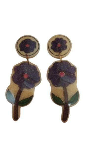 Benessere Naturale: Orecchini conchiglia dorata: accessori unici per un look elegante e sofisticato